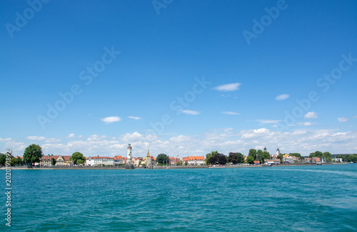 Konstanz ist die größte Stadt am Bodensee und Kreisstadt des Landkreises Konstanz.