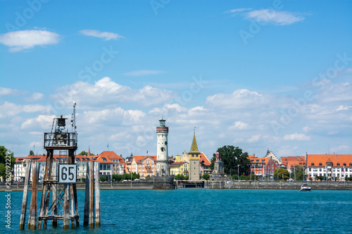 Konstanz ist die größte Stadt am Bodensee und Kreisstadt des Landkreises Konstanz.