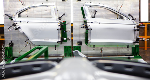 Bild auf Leinwand Automotive body manufacturing plant assembly line workshop