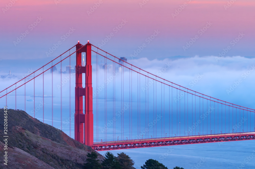 Fototapeta premium Golden Gate Bridge, San Francisco, California, USA