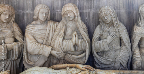 Fotografía Cathedral Saint Jean, Joigny, Yonne, France, entombment