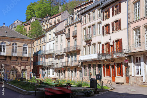 Une rue de Plombières les bains