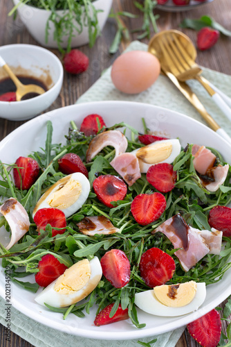 Rocket Salad with Eggs, Ham & Strawberries.