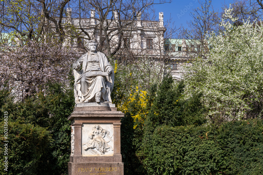 Fototapeta premium Denkmal Franz Schubert in Wien