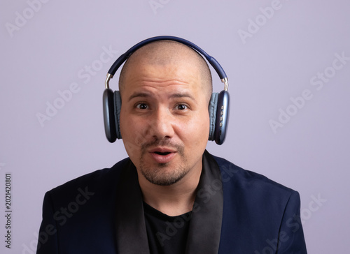 Fotografie Amazed reaction of man listening to World Cup goal