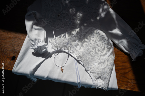Canvastavla Orthodox Church: Shirt and baptismal cross for baptism of a child