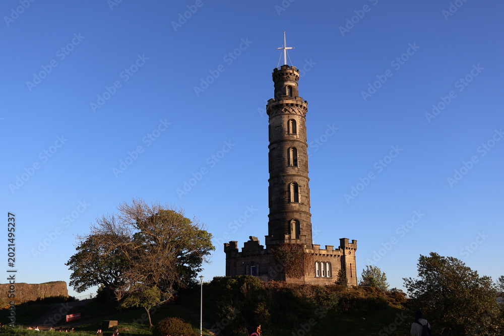 Obraz premium Nelson Monument, a commemorative tower located on Calton Hill in Edinburgh, Scotland