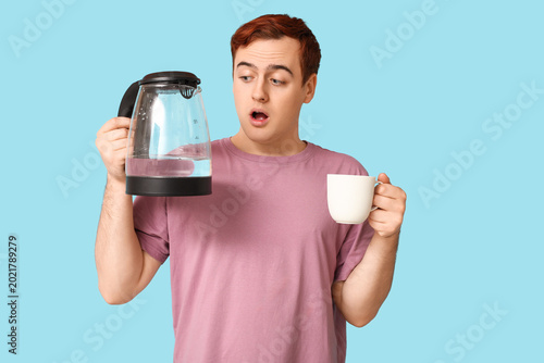Shocked young man with mode...