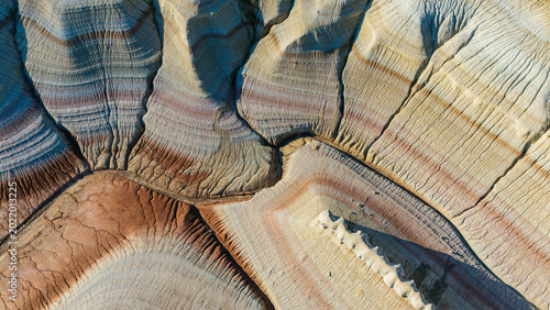 Fotografi multicolored canyon at sunset Kyzylkup is a natural landmark in the Mangystau region of Kazakhstan