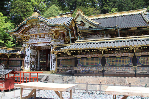 Tableau sur toile karamon gate and hall (haiden) in a buddhist and funerary complex (tosho-gu) in