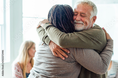 Fotografia Warm embrace in group setting