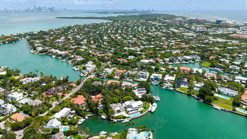 Photos Aerial view of Key Biscayne Luxury Waterfront Paradise houses, with Miami Downto