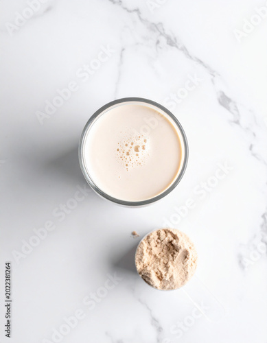 Protein powder and protein shake
