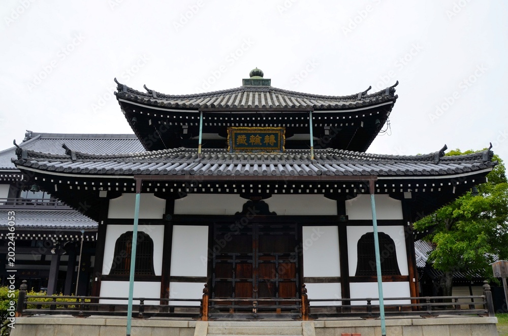 Fototapeta premium 西本願寺 経蔵