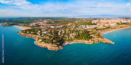 Fotografi Tarragona city aerial panoramic view in Spain