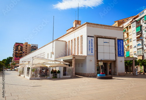 Φωτογραφία The Contemporary Art Center or CAC in Malaga