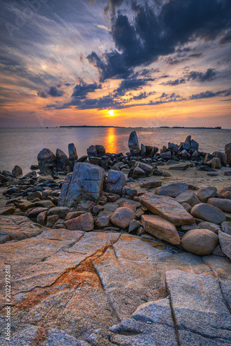 Canvas-taulu sunrise di pantai lumba lumba di ke puluan riau sangat indah untuk menikmati pag