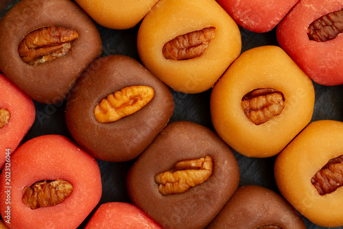Bild auf Leinwand Flat Lay Assortment of Traditional Mexican Tamarind and Chili Candies Arranged N