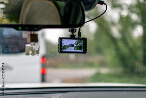Obraz na płótnie A windshield-mounted dashcam