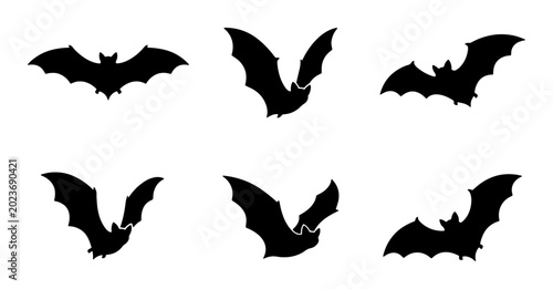 Schilderij op canvas Six Black Bat Silhouettes, Flying Halloween Icons, Nocturnal Animal Vector Graph