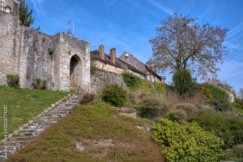 Photos Yevre-la-Ville is a French town and commune, in the Centre region, Loiret department, in the Pithiviers district and canton of Pithiviers
