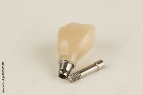 ceramic dental crown for fixation on a dental implant