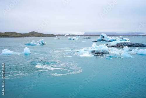 Canvas Print Glacial lagoon with floating icebergs and turquoise water ,Jokulsarlon,Iceland