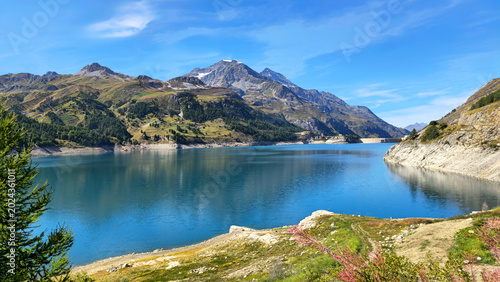 Bild auf Leinwand Lake Lac du Chevril in the mountain landscape, French Alps, Tignes, Savoie, France, Europe