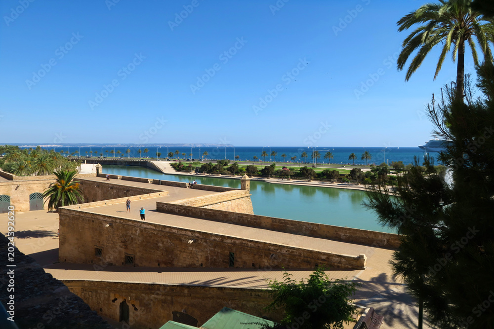 Fototapeta premium Palacio Real de la Almudaina, Palma de Mallorca, Spain. The Royal Palace of La Almudaina is the Royal Alcázar and one of the residences of the Spanish royal family