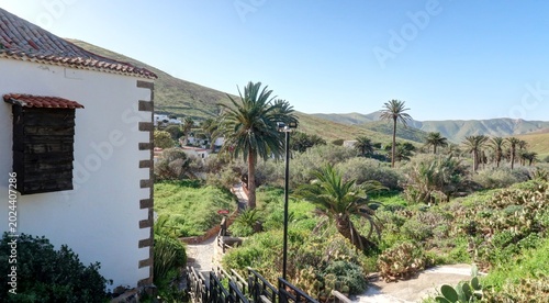 Bild auf Leinwand rues de Betancuria, Fuerteventura, CANARIES