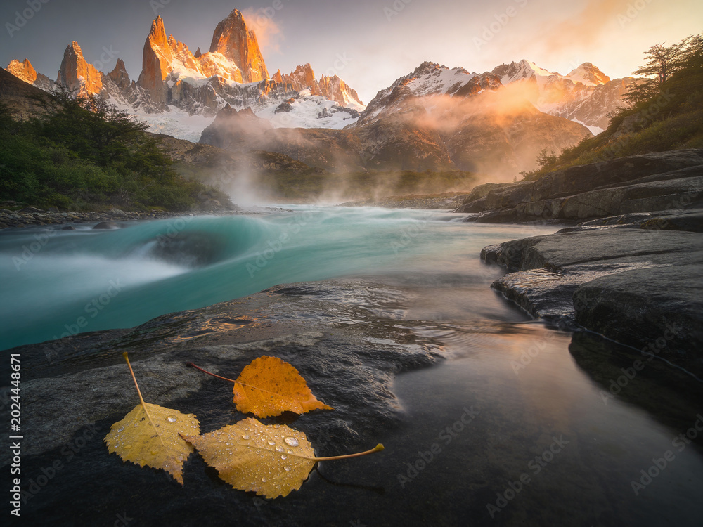 Fototapeta premium Autumn in Altai Republic: Golden Larch Forests and Alpine Streams
