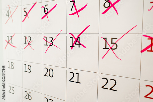 Quadro su tela crossed out days of the calendar