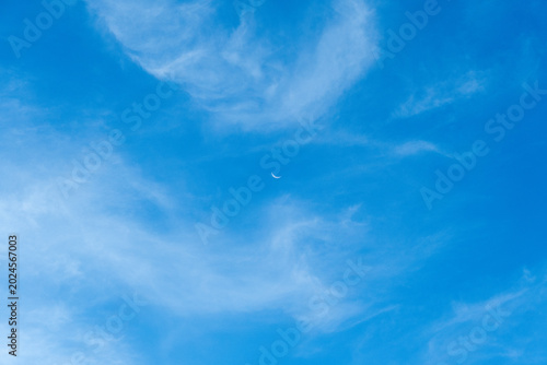 Canvas Print Cielo artístico con nubes blancas y luna durante el día