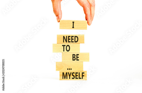 Slika na platnu I need to be myself symbol