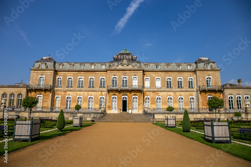 Foto View of Wrest Park, a historic country estate in Bedfordshire featuring a Grade I listed mansion designed in the style of a French château