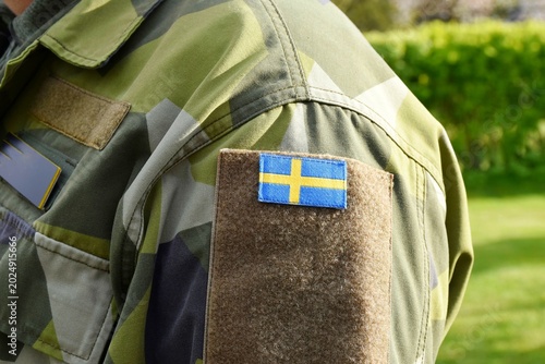 Cuadro en lienzo Military uniform of the Swedish army.Swedish flag on the sleeve.