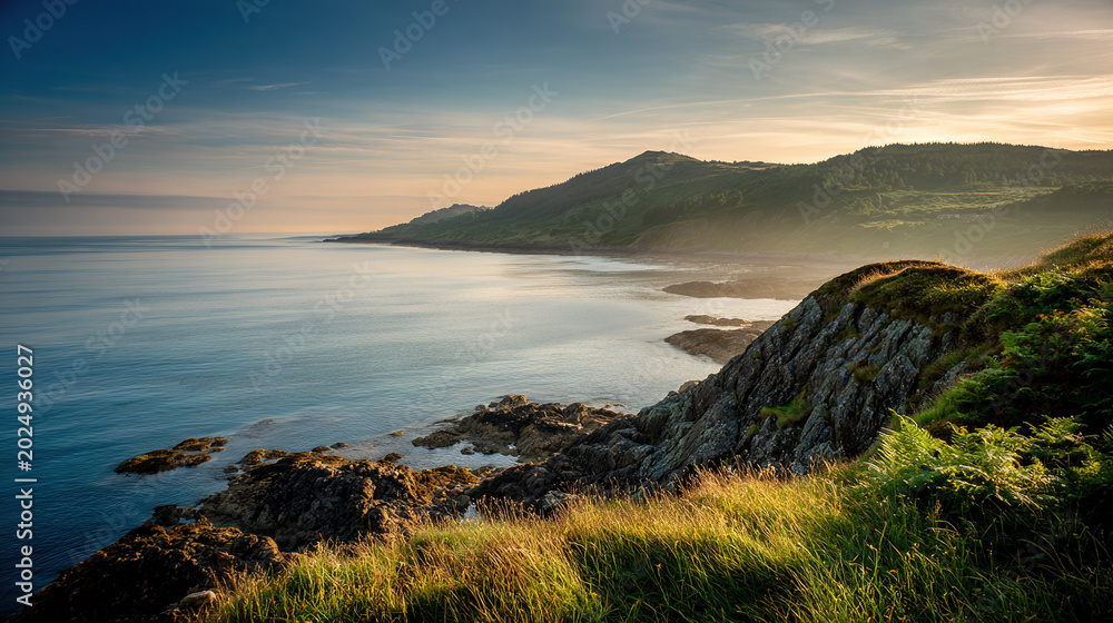Fototapeta premium Coastal Cliffs at Sunset with Ocean View