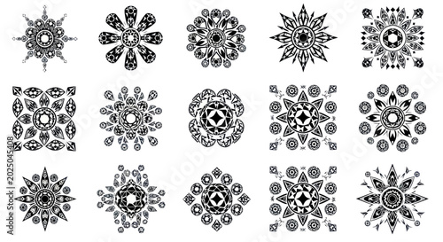 Foto Collection of Black and White Decorative Ornaments and Mandalas