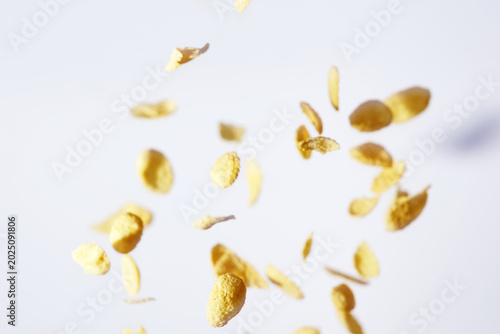 Quadro em tela Tossed the cornflakes in the air