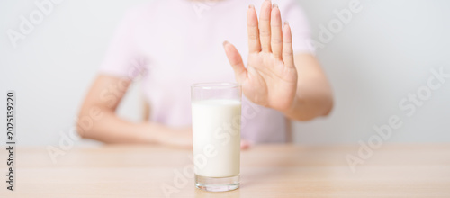 Konstfotografi Lactose intolerance and Milk allergy