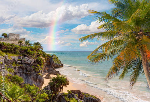 Bild auf Leinwand Mayan ruins of Tulum and paradise beach - Quintana Roo state, Yucatan Peninsula, Mexico