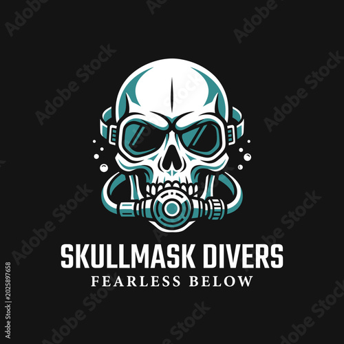 Bild auf Leinwand Diver Skull Mask Fearless Below Water.