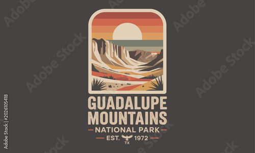 Foto Vintage National Park Poster of Guadalupe Mountains Sunset Landscape with Desert