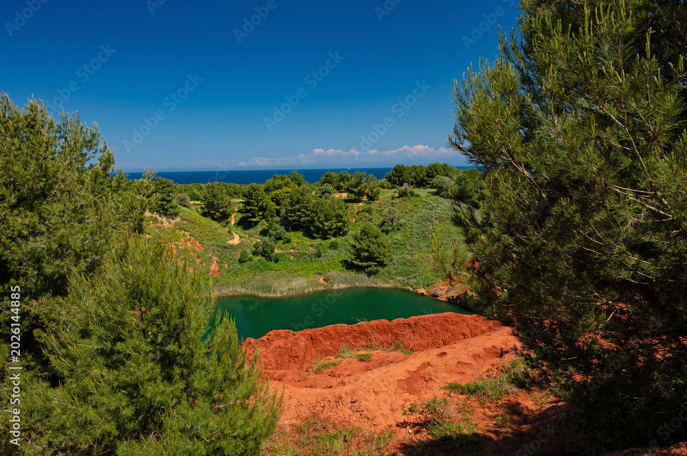 Obraz premium colorful bauxit lake near Otranto in Apulia