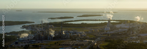 Принти на полотні Factory for handling and processing of phosphates emitting toxic vapors polluting air
