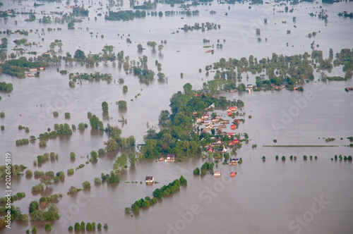 Kuyavian-Pomeranian Voivodeship, flood 2010-05-26, embankment in Poland