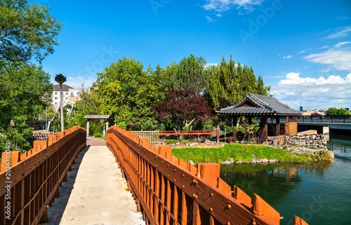 Cuadro en lienzo Japanese Friendship Garden in Idaho Falls, Idaho, United States