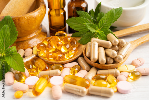 Fish oil vitamin with EPA and DHA,Alternative medicine herbal organic capsule with vitamin E omega 3.