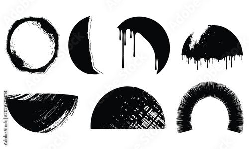 Photos Set of black abstract circular and semicircular grunge brush strokes with drips