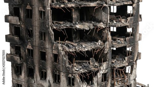 Foto Damaged scorched apartment building shell isolated on transparent background burnt structural skeleton cutout